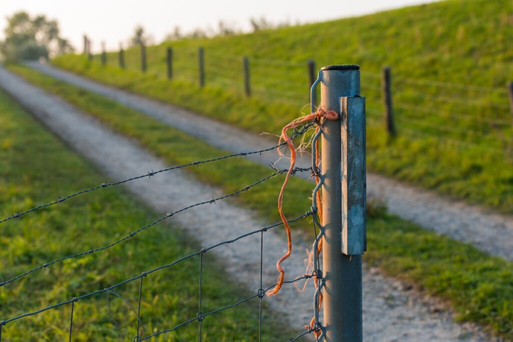 Construction d'une clôture électrique