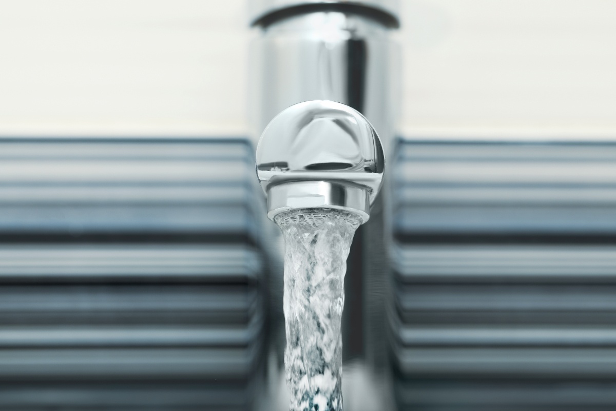 Eau de robinet qui coule